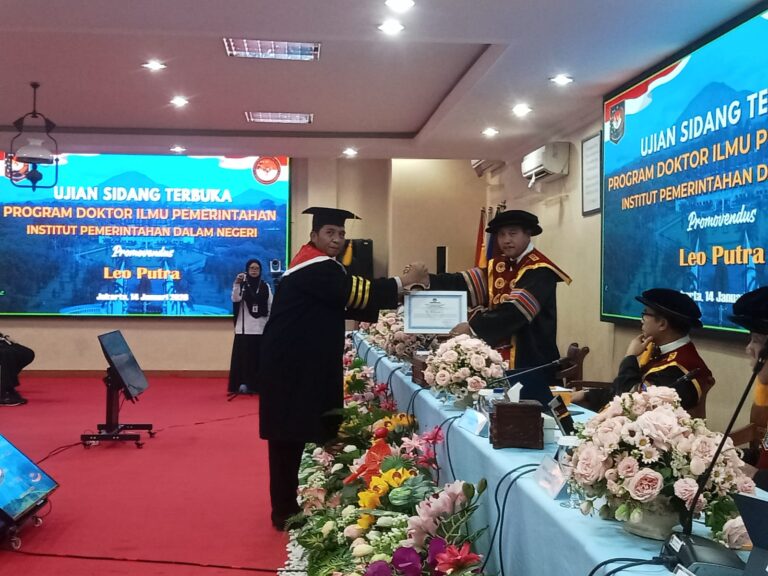 Dr. Drs. Leo Putra, A.P., M.Si. 1