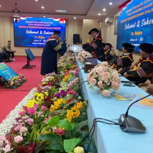 Dr. Ir. Hugua, M.Ling. Wakil Gubernur Provinsi Sulawesi Tenggara 1