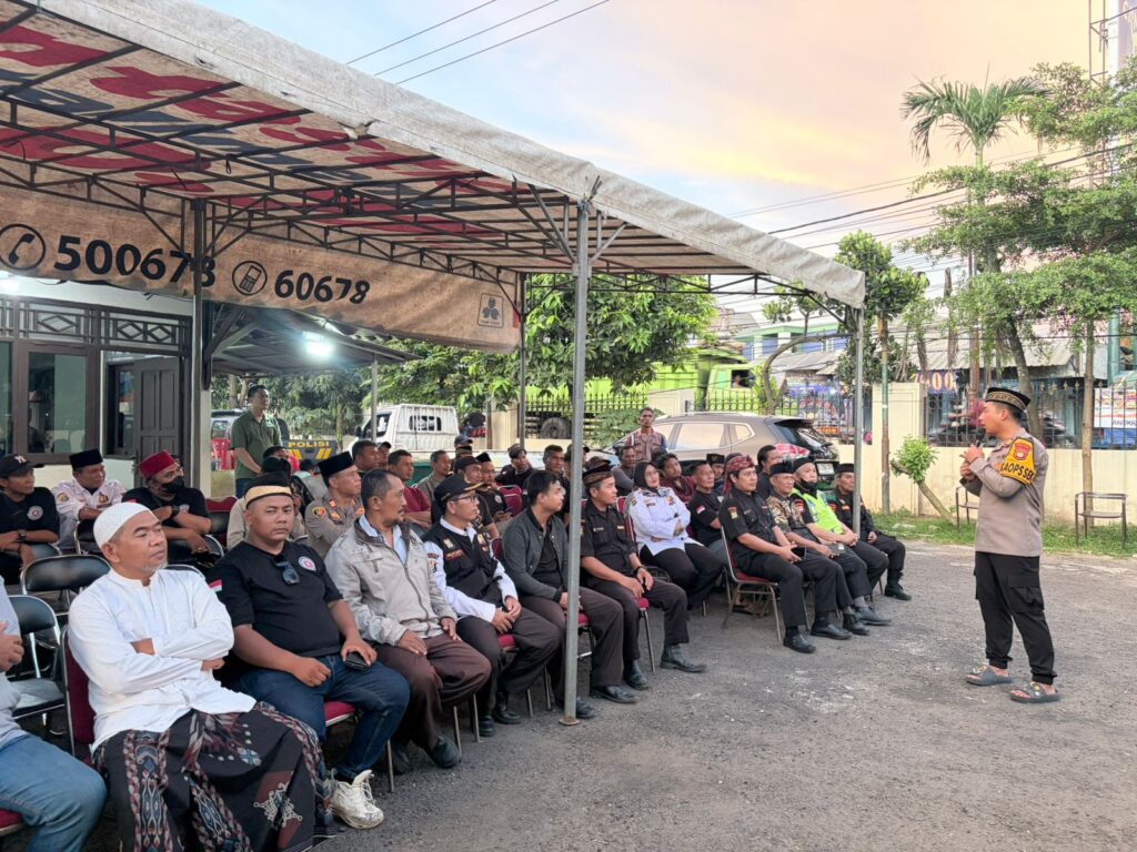 Pokja Wartawan dan Polsek Curug Gelar Santunan Anak Yatim dan Berbagi Takjil 1