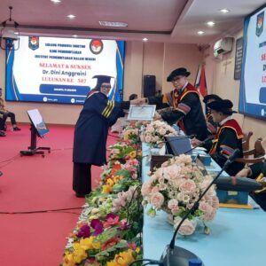 Dr. Dini Anggraini, S.E., M.Si. 2