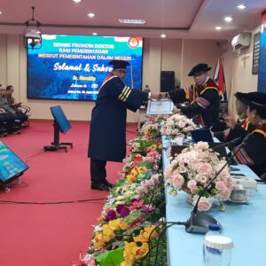 Dr. Drs. H. Alimuddin, M.Si. 4