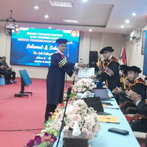 Dr. Edi Cahyono, S.STP., M.AP., C.CS. 2