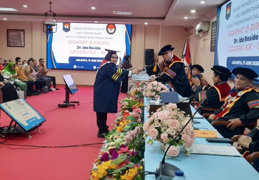 Dr. Hj. Ida Rosida Lutfi, S.E., M.Si. 5